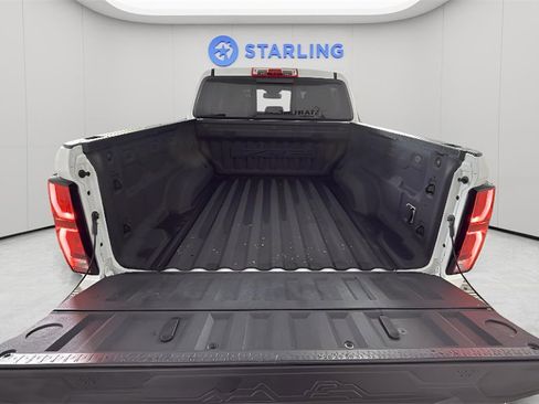 Used 2024 Chevrolet Colorado ZR2 w/ Technology Package image 33