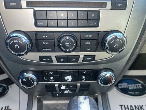 Used 2010 Ford Fusion SE image 21