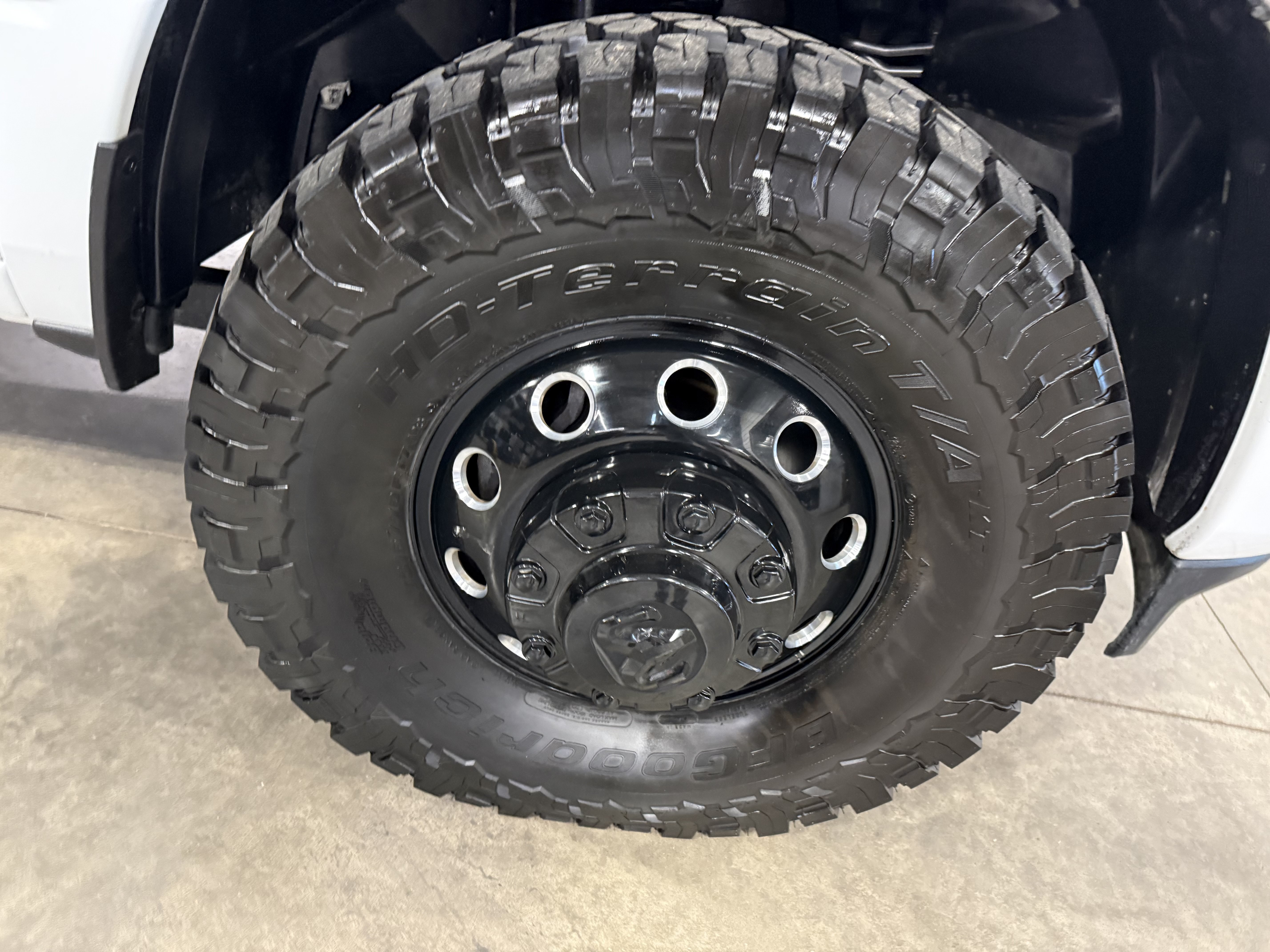 Used 2023 RAM 3500 Laramie AWD/4WD image 6