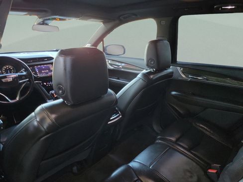 Used 2020 Cadillac XT6 Sport image 10