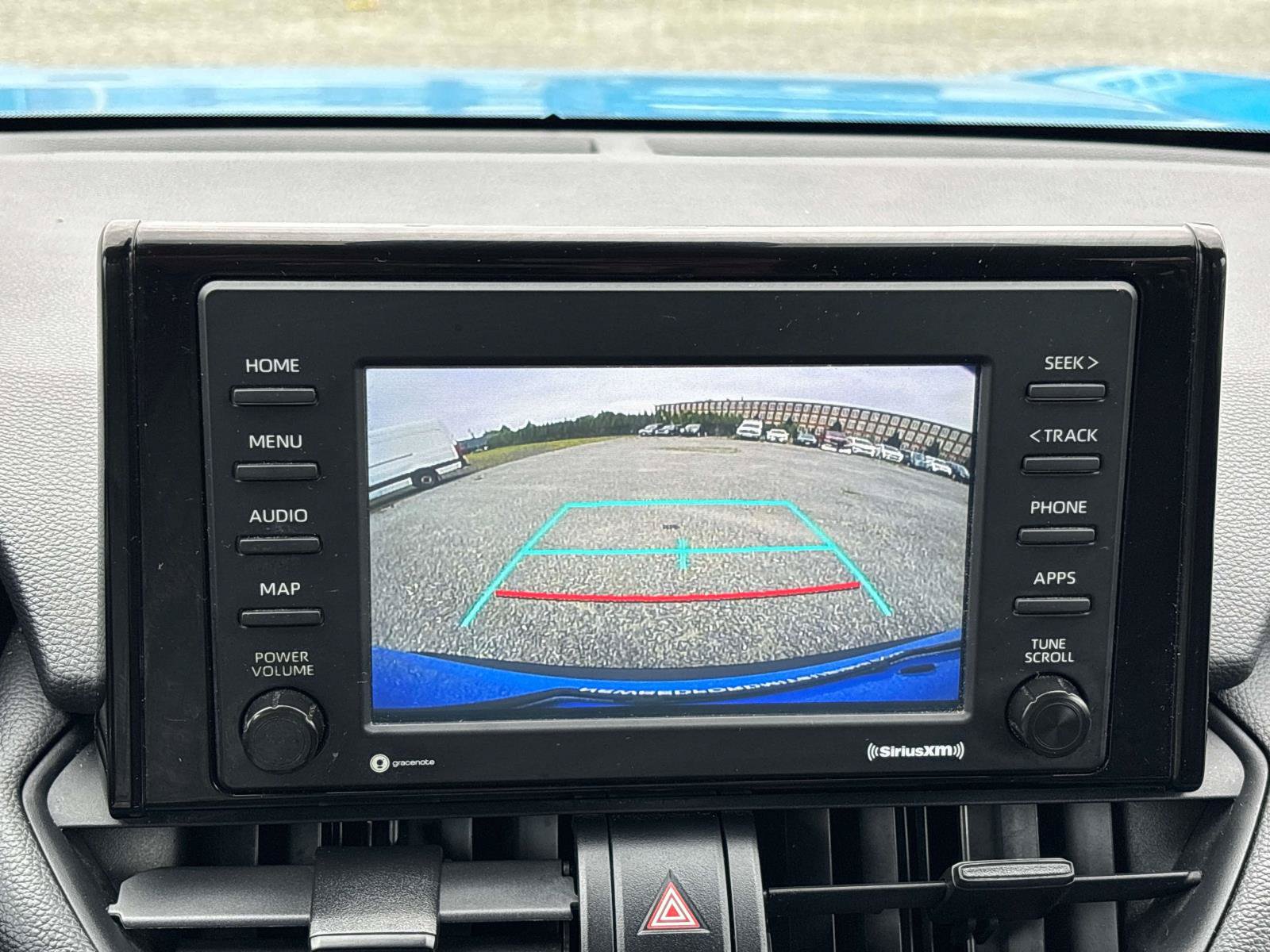 Used 2021 Toyota RAV4 LE AWD/4WD image 21