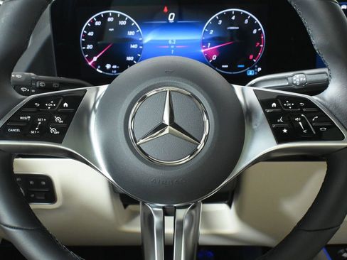 New 2026 Mercedes-Benz GLA 250 4MATIC image 18