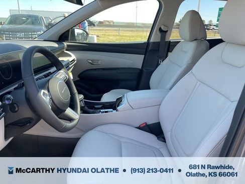 Used 2025 Hyundai Tucson SEL FWD image 4