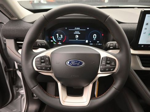 New 2026 Ford Explorer Active image 30
