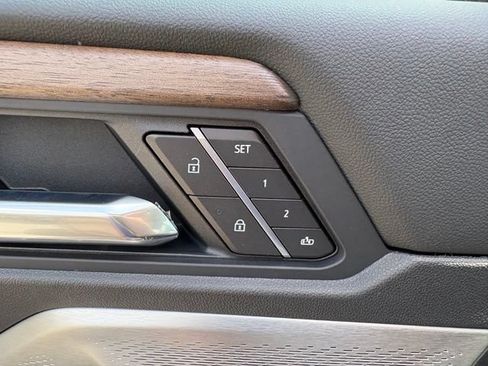 New 2026 GMC Acadia Denali Ultimate AWD/4WD image 9