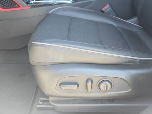 Used 2021 Chevrolet TrailBlazer RS w/ Sun and Liftgate Package image 30