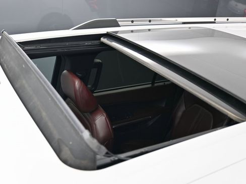 Used 2024 Ford Expedition Max Limited image 11