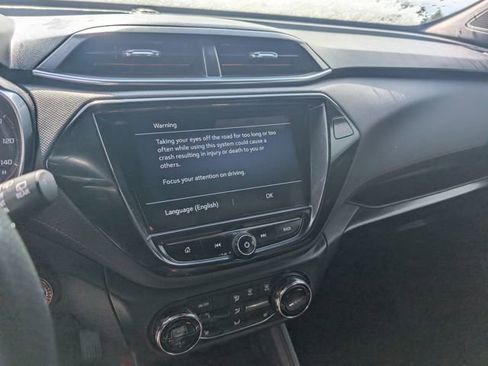 Used 2021 Chevrolet TrailBlazer RS w/ Convenience Package image 20