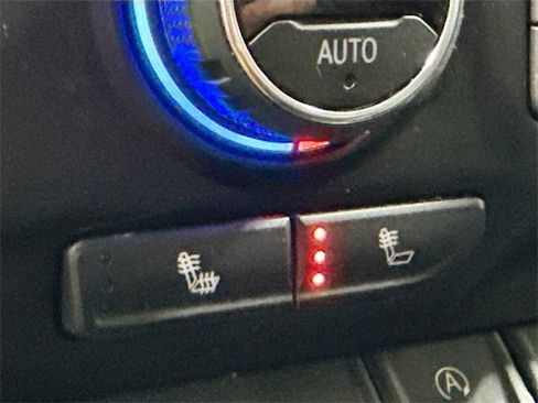 Used 2020 Chevrolet Silverado 1500 LT Trail Boss w/ Convenience Package image 21