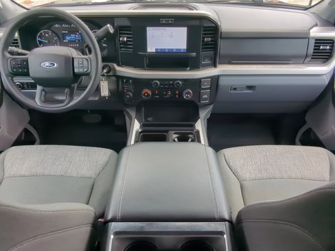 Certified 2025 Ford F250 XLT AWD/4WD image 13