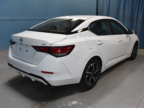 Used 2024 Nissan Sentra SV FWD image 26