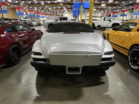 Used 2001 Chrysler Prowler image 3
