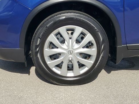 Used 2018 Nissan Rogue S image 11