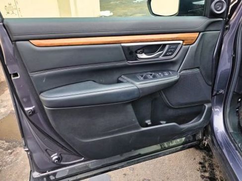 Used 2022 Honda CR-V Touring image 10