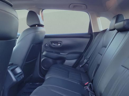 Used 2023 Honda HR-V EX-L image 11