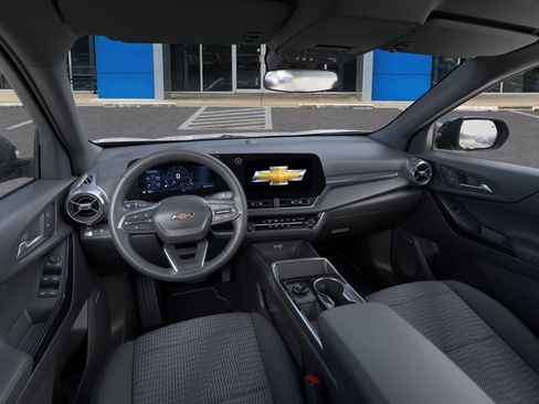 New 2026 Chevrolet Equinox LT image 39