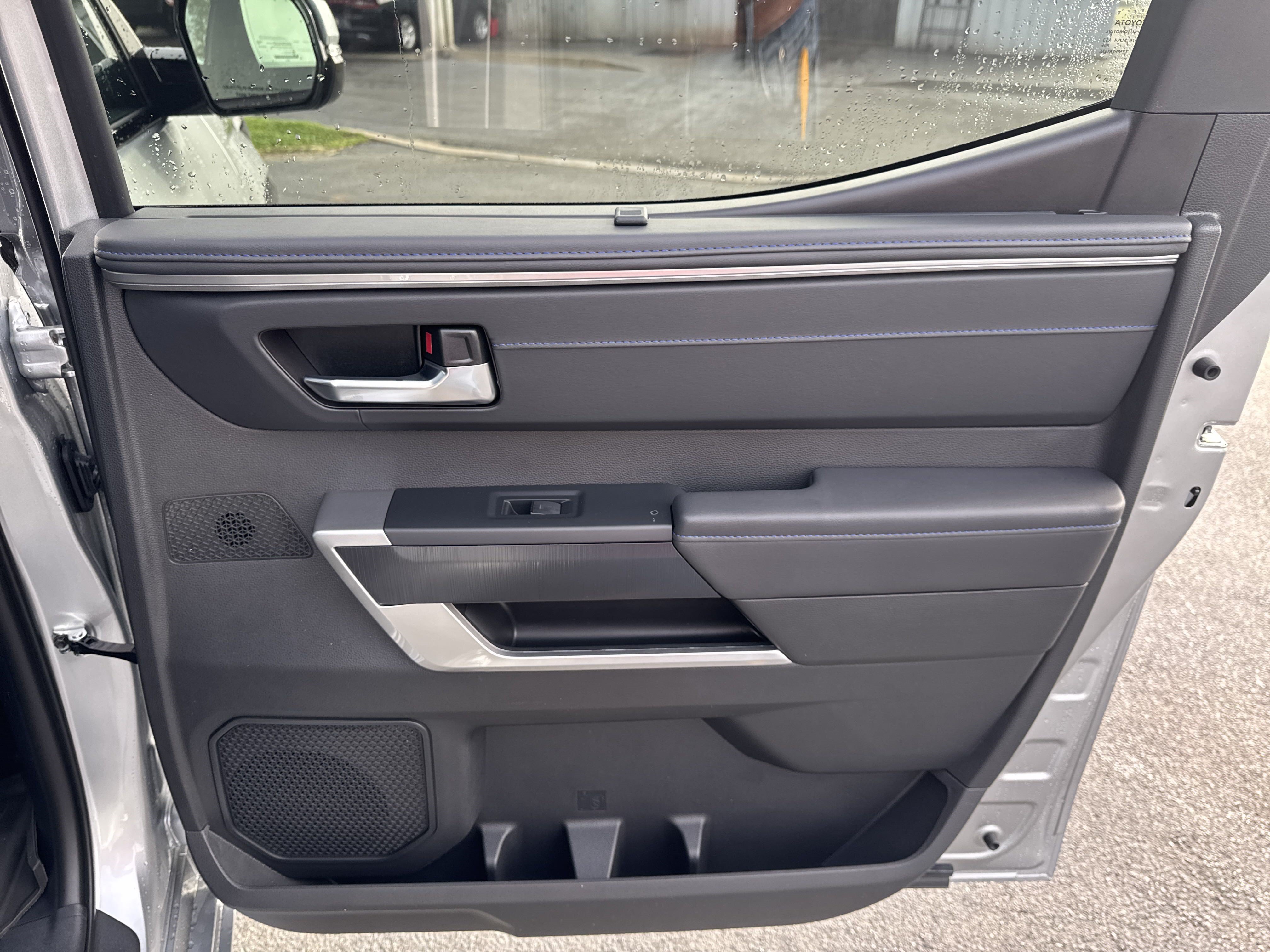 New 2025 Toyota Tundra Platinum AWD/4WD image 33