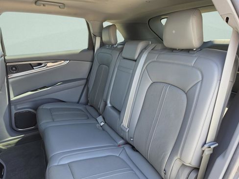 Used 2022 Lincoln Nautilus Reserve w/ Equipment Group 201A image 20