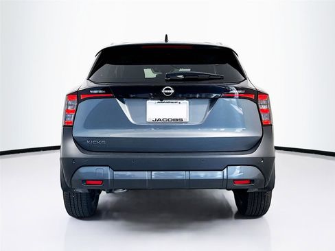 Used 2026 Nissan Kicks SV FWD image 22