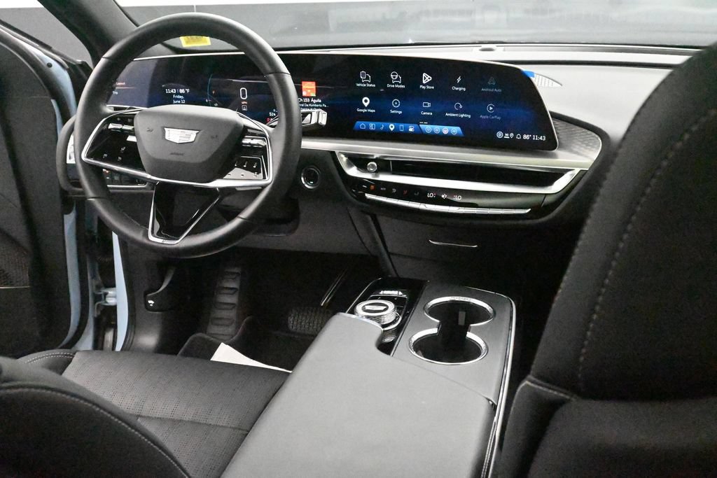 Used 2025 Cadillac Lyriq Sport AWD/4WD image 14
