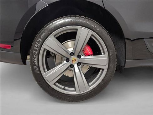 New 2026 Porsche Macan S image 10