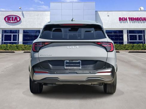 Certified 2026 Kia Sportage EX FWD image 5