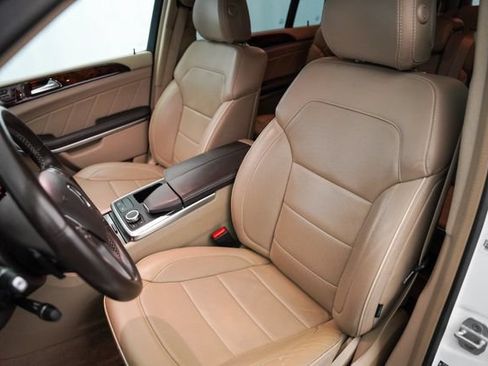 Used 2013 Mercedes-Benz GL 450 4MATIC image 21