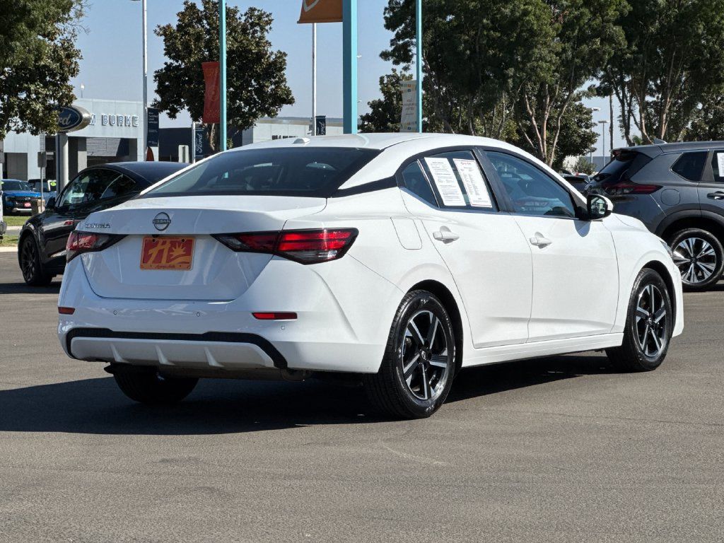 Used 2025 Nissan Sentra SV FWD image 5