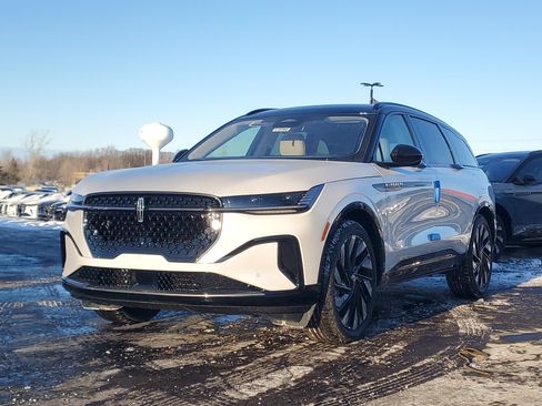 New 2026 Lincoln Nautilus Reserve w/ Jet Appearance Package image 2