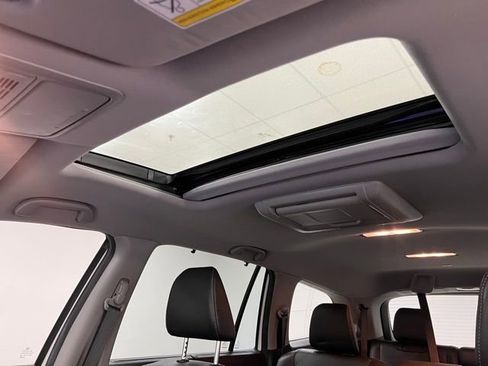 Used 2017 Honda Pilot Touring image 43