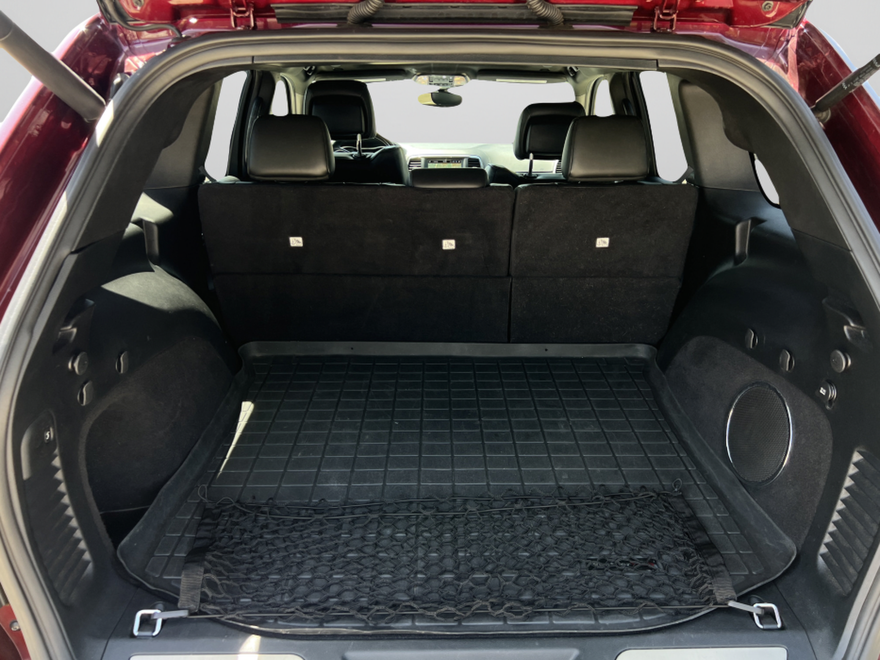Used 2018 Jeep Grand Cherokee Overland AWD/4WD image 27