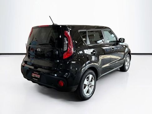 Used 2017 Kia Soul image 6