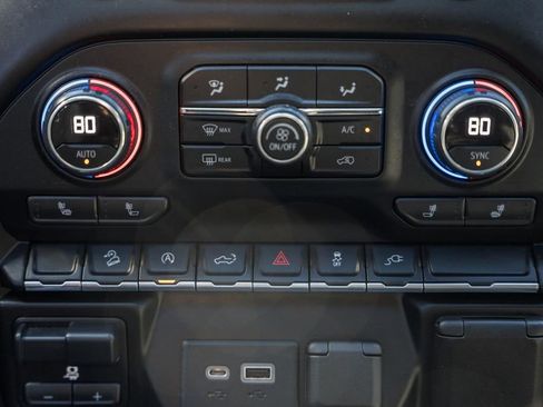 Used 2021 Chevrolet Silverado 1500 RST image 26