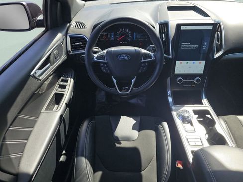 Used 2022 Ford Edge ST w/ Equipment Group 401A AWD/4WD image 4