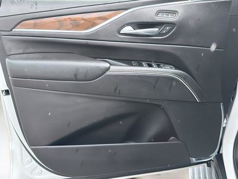 Used 2023 Cadillac Escalade Sport Platinum w/ Heavy-Duty Trailer Package AWD/4WD image 22