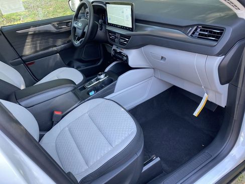 New 2025 Ford Escape Active w/ Tech Pack #1 image 33