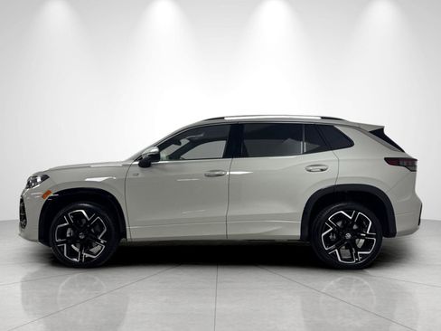 New 2026 Volkswagen Tiguan SEL R-Line AWD/4WD image 2