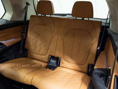 Used 2023 BMW X7 xDrive40i w/ Premium Package image 21