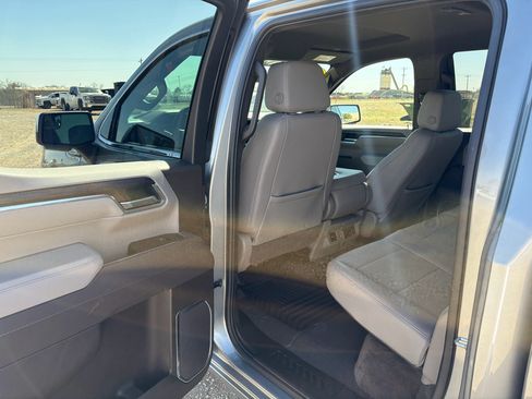 Used 2025 GMC Sierra 1500 SLT AWD/4WD image 21