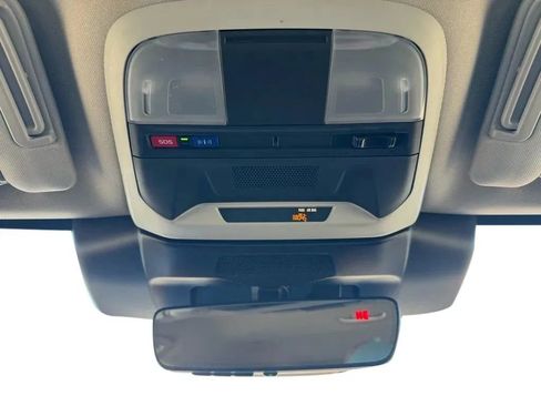 Used 2024 Subaru Crosstrek 2.0i Premium w/ Crosstrek Mirror Package image 24