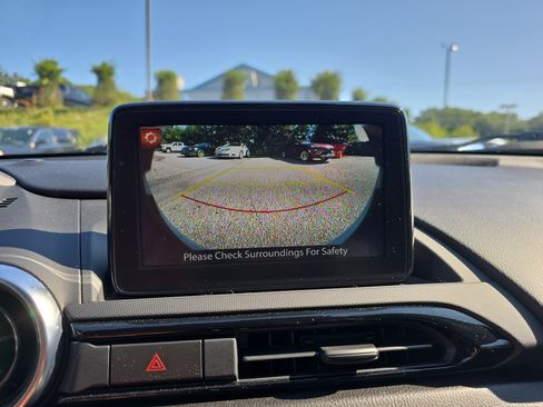 Used 2019 MAZDA MX-5 Miata RF Grand Touring RWD image 26