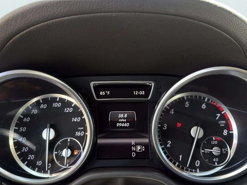 Used 2013 Mercedes-Benz ML 550 4MATIC image 10