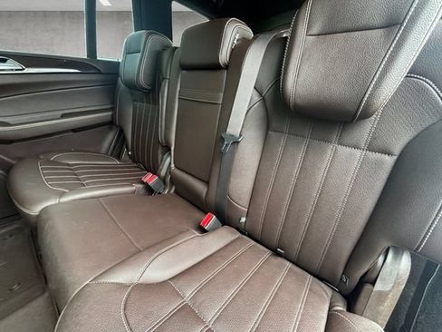 Used 2019 Mercedes-Benz GLS 450 4MATIC image 28