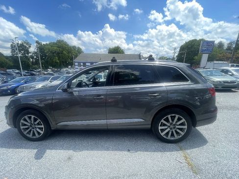 Used 2019 Audi Q7 3.0T Premium Plus w/ Premium Plus Package AWD/4WD image 8