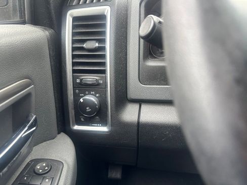 Used 2017 RAM 1500 Big Horn AWD/4WD image 16