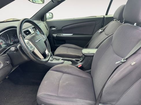 Used 2013 Chrysler 200 Touring image 9