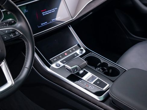 Used 2023 Audi Q8 Premium w/ Convenience Package AWD/4WD image 12