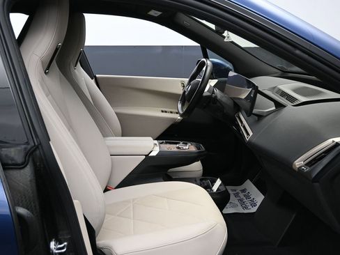 Used 2022 BMW iX xDrive50 w/ Sport Package image 38
