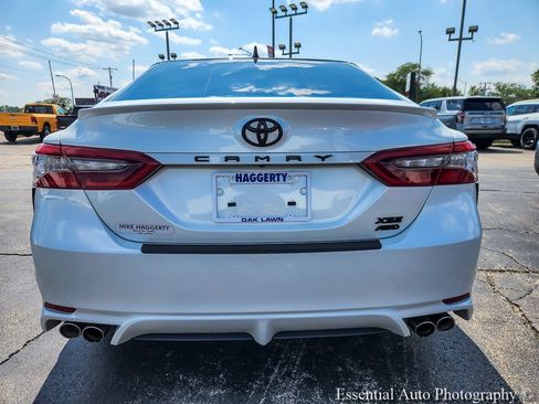 Used 2022 Toyota Camry XSE AWD/4WD image 5