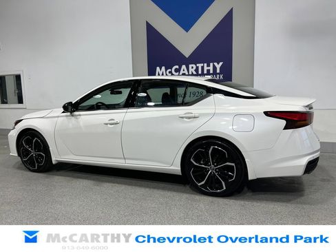 Used 2023 Nissan Altima 2.5 SR FWD image 7